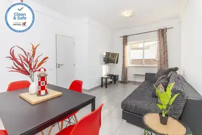 B53 - Vasco da Gama Top Floor Apartment