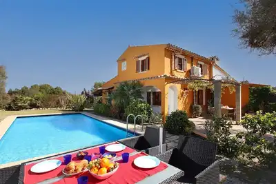 Image de Villa Marina Nova, A garden and pool that will delight young and old
