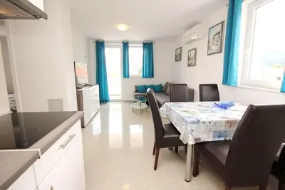 Image de Appartement de vacances Baška pour 1 - 5 personnes avec 2 chambres à coucher - Appartement de vacanc