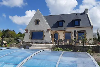 Image de Villa Romayann - Piscine et vue panoramique