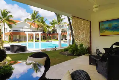 Image de Luxury Condo, 3 Bedrooms, 2 Bathrooms<br>Beds Type: 1 King, 1 Queen, 1 Full.
