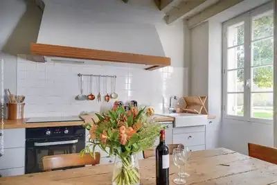 Image de Campagne chic proche de Saint Emilion