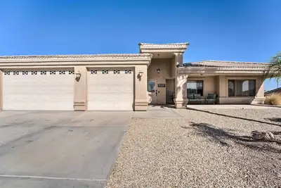 Image de Pool + Jacuzzi: Lake Havasu Home!