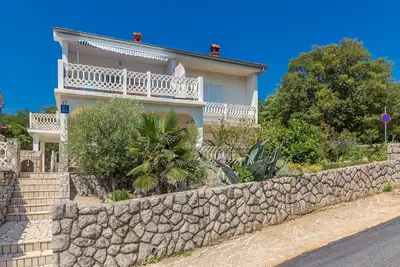 Image de Appartement de deux chambres avec la terrasse et la vue sur le mer Silo, Krk (A-18691-a)