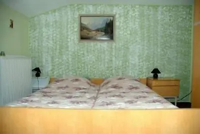 Image de Ferienwohnung im Obergeschoss 2-6 Pers. mit Balkon 3 Schlafzimmer