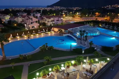 Image de Tastefully Furnished Studio Near the Sea