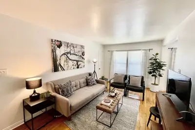 Image de Designer Bixby Knolls 2 bedroom with Parking near Cafes/Bars/Shopping