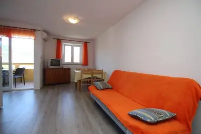 Image de Appartement de vacances Baška pour 1 - 5 personnes avec 2 chambres à coucher - Maison de vacances