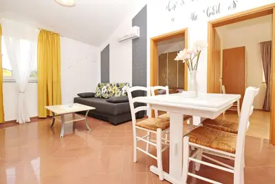 Image de Appartement de vacances Baška pour 1 - 5 personnes avec 2 chambres à coucher - Appartement de vacanc