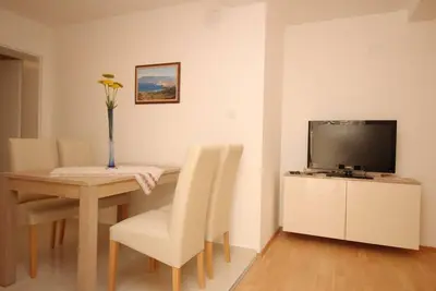 Image de Appartement de vacances Baška pour 1 - 5 personnes avec 2 chambres à coucher - Appartement de vacanc