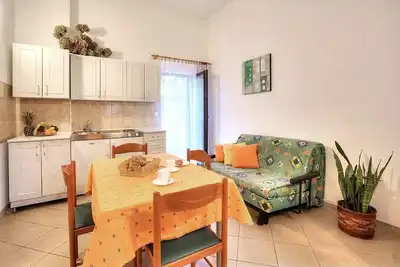 Image de Appartement de vacances Baška pour 1 - 4 personnes avec 2 chambres à coucher - Maison de vacances