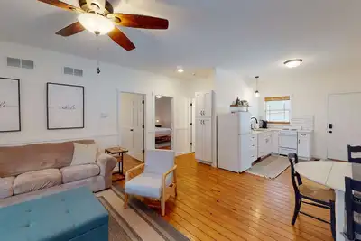 Image de Beach Access to Ozark, Visit the Cottage on Valley Road!