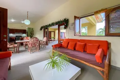 Image de Inexpensive 2bd villa on top of the hill, quiet and breezy