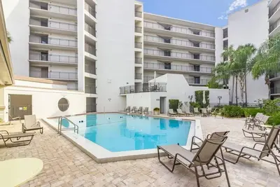 Image de Spacious 2/2 Condo ~ Ocean Views ~ Great Amenities
