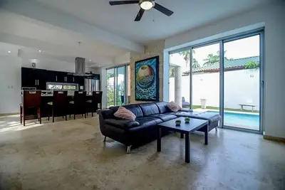 Villa with large sunroof terrace, private pool, near sandy beach