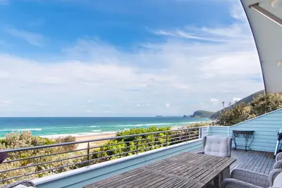 Image de Huey's Lookout - beachfront spacious pet friendly home