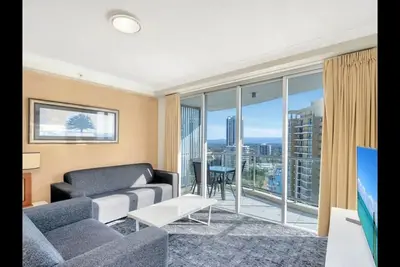 Image de Chevron Renaissance Resort apartment in the heart  of the Surfers Paradise