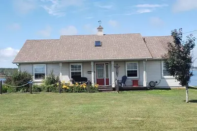 Image de Brackley Bay Beach House\/Water Front\/Location\/Summer 2025