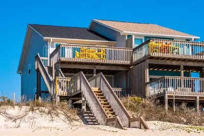 Image de Keeping It Salty #101 Oceanfront Townhouse in Surf City, Dogs Allowed!