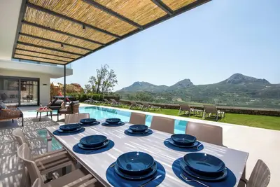 Image de Aphrodite 3 - A Stylish Eco Villa near beaches