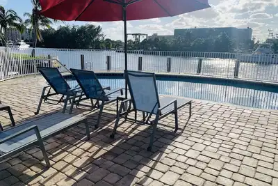 Image de 1 bedroom Intracoastal sunsets, walk to the beach