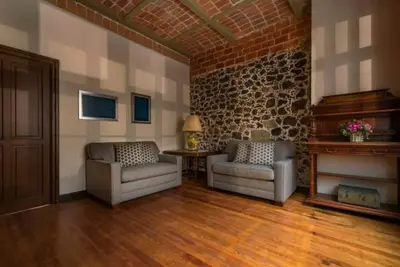 Image de 2 separate Suites in a Historical building + Best Location