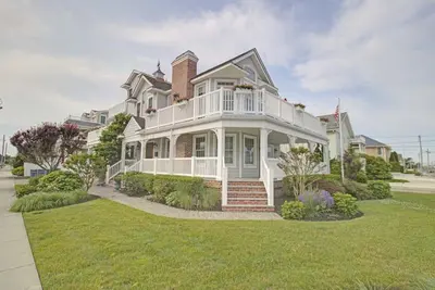 Image de Beautiful Avalon Home