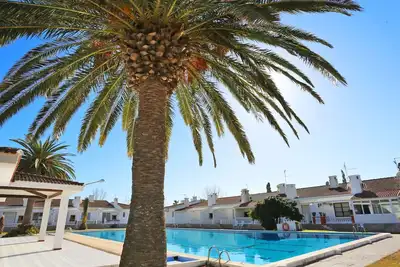 Image de Magnifique maison de vacances avec climatisation, Wifi, piscine, Tv, patio, animaux admis et parking