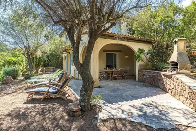 Image de Merveilleuse maison de vacances privée avec Wifi, Tv, terrasse, animaux admis et parking