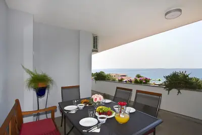 Image de Spacious 110 m2 apt with terrace and garden