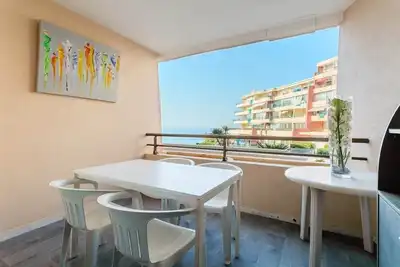 T3 climatisé avec piscine et vue sur mer