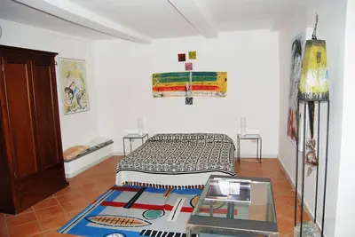 The Atelier. Artist's apartment sea view with plant and sculpture garden
