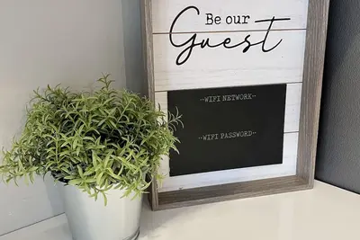 Image de Break Away - New Lakefront Modern Farmhouse 6br-Outdoor Bar and Kitchen