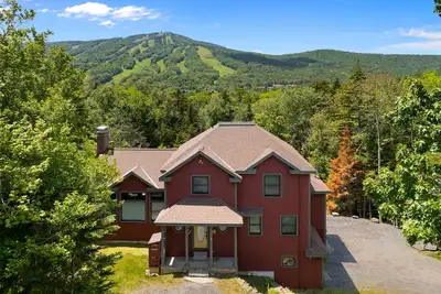 Image de Two minutes to Mount Snow, home sleeps up to ten!
