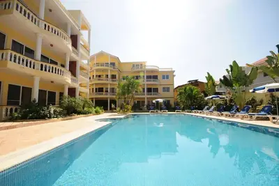 Image de 1bd penthouse in central Cabarete with jacuzzi, large terrace and sea views!