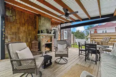 Image de Walk to Historic Downtown Bell Buckle~Webb~Hot Tub~Fireplace~Tiny Home