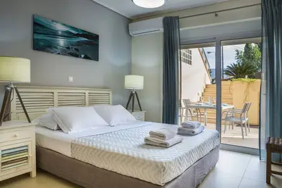Image de Apartment Lilly, brand new apartment with communal pool, 10 meters from sea