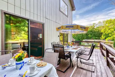 Image de Must see the Up Cabin in the Hideout