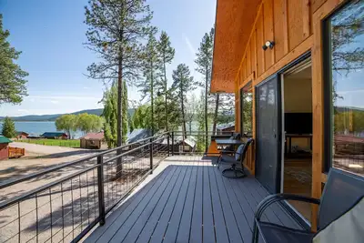 Image de Treehouse-Premium-Loft-Salle de bain privée séparée-Vue sur Lac
