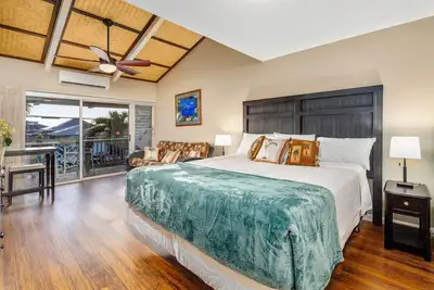 Image de Sleeps 4, Full kitchen & Ac. Pool, hot tub, tennis court, bbq grills! And Beach!