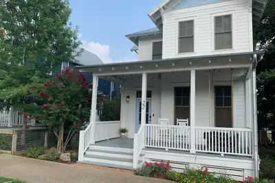 Image de Carlton Landing Vacation Home with Ev Charging and Golf Cart!