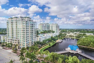 Image de Serenity Ocean Luxury Condo