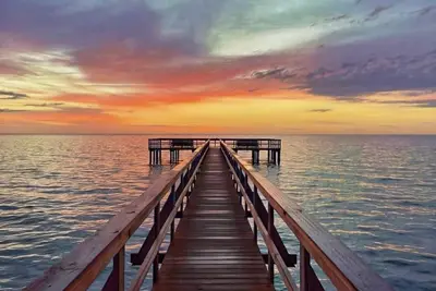 Image de Beautifully renovated Bay View Escape!