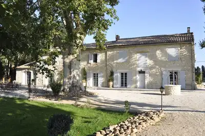 Image de Mas privatisé pour 16 personnes