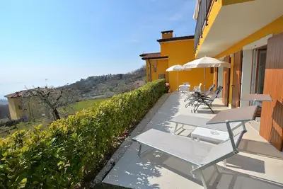Image de Red Apartment in Marciaga di Costermano
