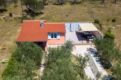 Image de Maison de vacances Marinko, (16476), Mundanije, Croatia