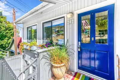 Image de 242mar-Golf cart, Bbq, Wifi, patio, sleeps 8.