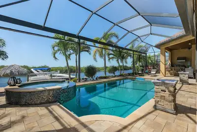 Image de Villa Surfside, nice Villa in Sw Cape Coral with outdoor kitchen, Jacuzzi, Kayak