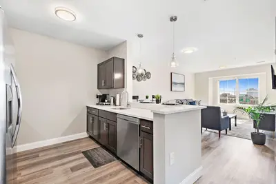1br King★Newark★20 min Nyc*Parking Incl.