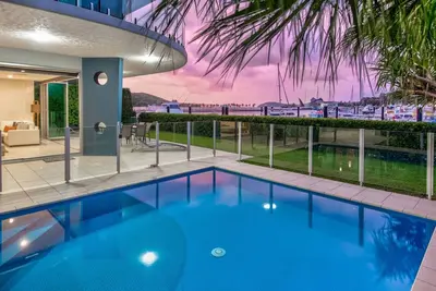Image de Pavillions 11 Hamilton Island - waterfront with private pool, golf buggy and transfers